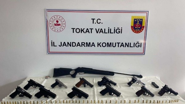 Tokat’ta silah kaçakçılığı operasyonu düzenlendi.