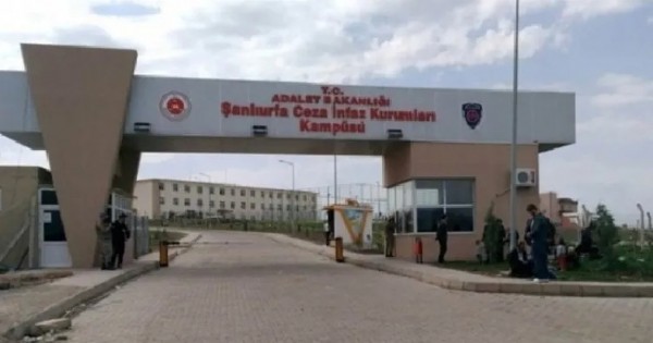 Şanlıurfa'da kadın ziyaretçi cezaevine eroin sokarken yakalandı