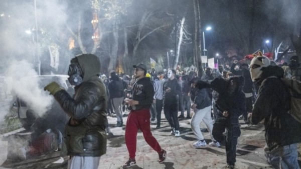 İstanbul'da izinsiz eylem yapan 71 şüpheli yakalandı