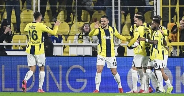FB-RANGERS MAÇI CANLI YAYIN KANALI! Fenerbahçe-Rangers UEFA maçı ne zaman saat kaçta hangi kanalda? Fenerbahçe Kadıköy’de tur için avantaj peşinde!