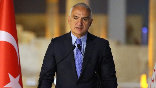 Bakan Ersoy: Türkiye turizmde rekorlarla yoluna devam ediyor