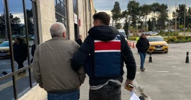 İzmir’de jandarmadan terör operasyonu: 7 gözaltı