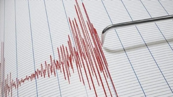 Tacikistan'da 5.8 büyüklüğünde deprem
