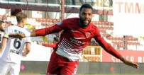 Romanya basını açıkladı! Aaron Boupendza'dan acı haber