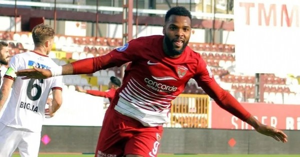 Romanya basını açıkladı! Aaron Boupendza'dan acı haber