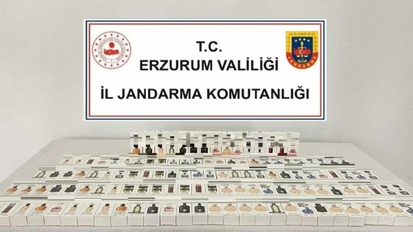 Erzurum'da jandarmadan kaçak parfüm operasyonu gerçekleştirildi