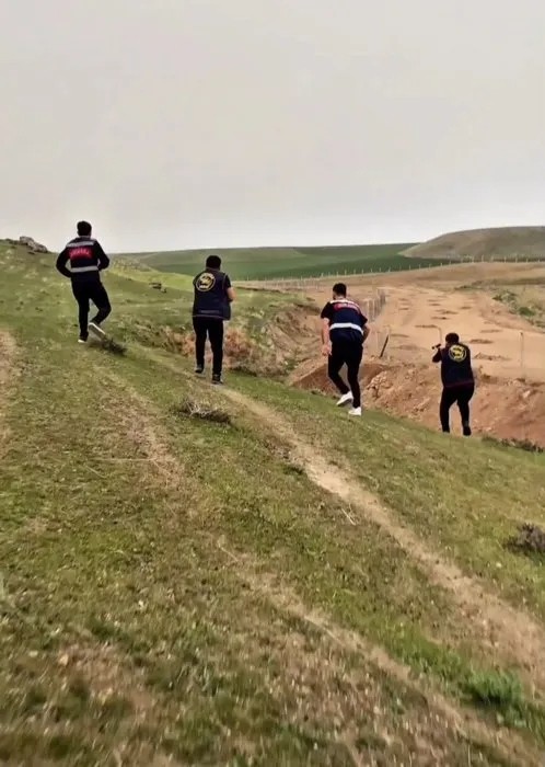 Tam 223 yıl hapisle aranıyordu! Yaptığı o meslek sayesinde aylarca saklandı!