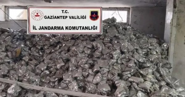 Gaziantep'te 8 milyon TL değerinde sahte bebek maması ele geçirildi: 1 gözaltı