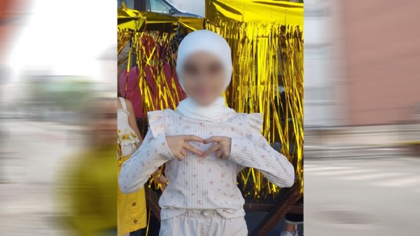 Başörtü düşmanı öğretmenden öğrencisine büyük skandal