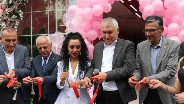 Müşterilerini ve çalışanlarını dolandıran güzellik uzmanından pişkin mesaj: Kalbim siz de kaldı!