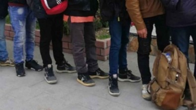 Edirne ve Kırklareli'nde 32 düzensiz göçmen yakalandı