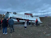 Sivas'ta yolcu otobüsü tarlaya uçtu: Ölü ve yaralılar var Haberi