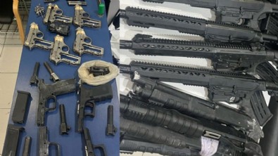Büyükçekmece’de ruhsatsız silah operasyonu: Çok sayıda mühimmat ele geçirildi