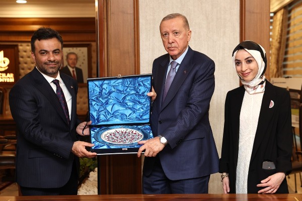 Cumhurbaşkanı Erdoğan Bağcılar Belediyesi’ni ziyaret etti