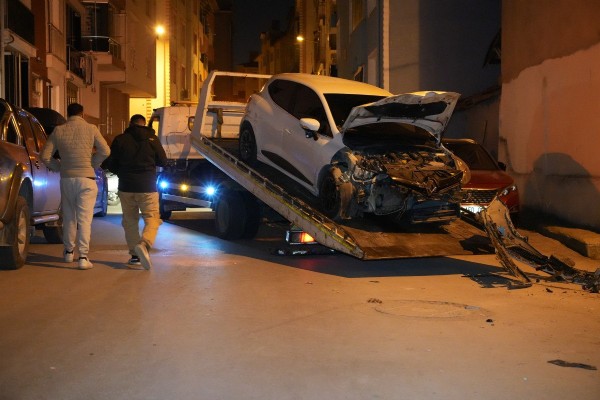 Edirne’de alkolü sürücü dehşet yaşattı: 5 araca çarptı, 1 kişi yaralandı