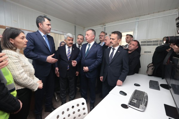 Murat Kurum duyurdu: İzmit Körfezi’nde dip temizliğinin ilk etabı tamamlandı