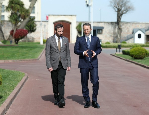 Fahrettin Altun’dan sosyal medyada ekonomi manipülasyonu uyarısı