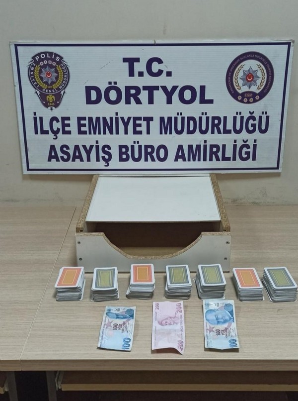 Hatay'da kumar oynarken yakalanan 5 şahsa 46 bin 235 TL ceza