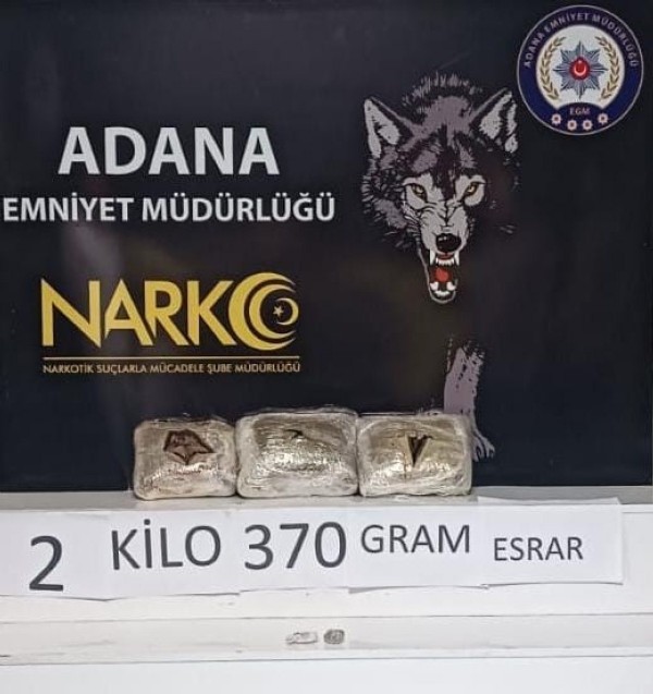 Adana'da şüpheli aracın yedek lastiğinden uyuşturucu çıktı