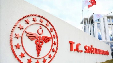 Sağlık Bakanlığı'ndan depremle ilgili son dakika açıklaması