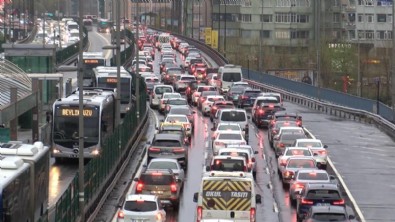 Yeni trafik levhaları çıktı! Bakın ne anlama geliyorlar