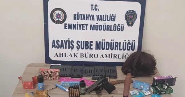 Kütahya'da fuhuş operasyonu: 6 gözaltı, 13 kadın kurtarıldı!