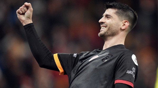 Galatasaray'da flaş ayrılık! Geldiği gibi gidecek