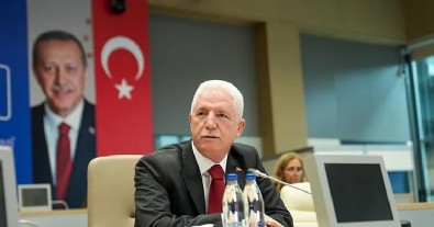 İstanbul Valisi Davut Gül: Okullarımız depremde hasar almadı