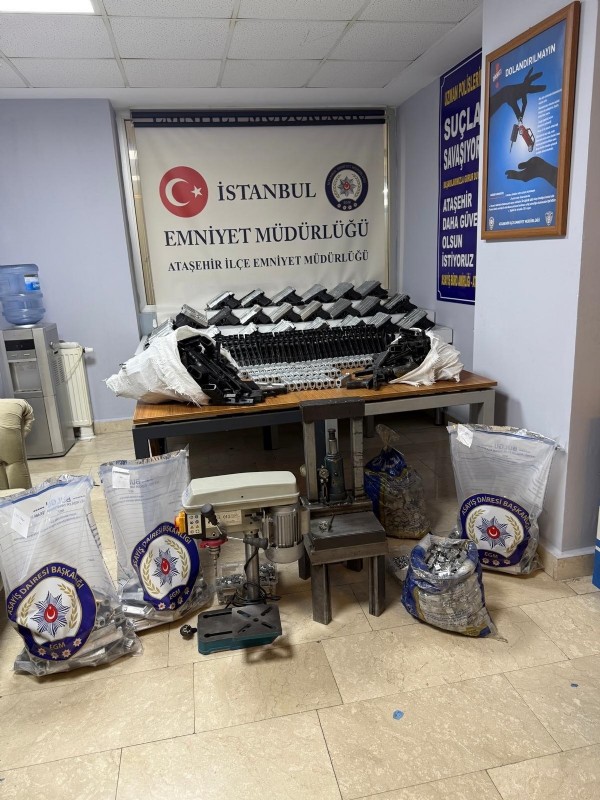 İstanbul'da yasa dışı silah ticareti operasyonu: 1 gözaltı