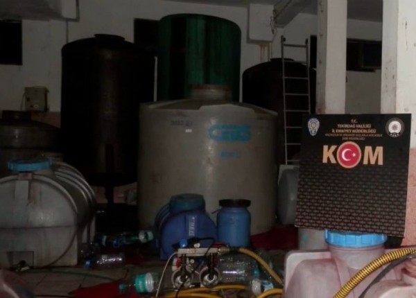 Tekirdağ'da 29 tona yakın el yapımı içki ele geçirildi