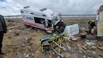 Kayseri'de ambulans ile kamyonet çarpıştI Haberi