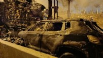 Adana'da kaza yapan otomobil alev alev yandı