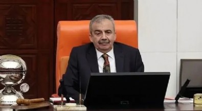 Sırrı Süreyya Önder'in sağlık durumuyla ilgili yeni açıklama: Ağır bir süreçten geçiyor, hayati riski devam ediyor