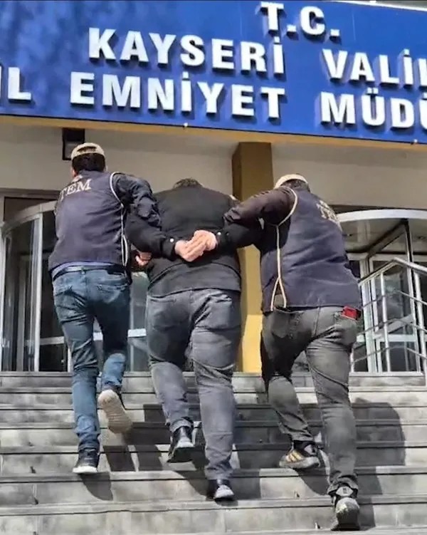 FETÖ'nün Kayseri’deki gaybubet evine operasyon: 3 gözaltı