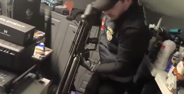 İstanbul'da 4 adrese silahlı saldırı gerçekleştiren şüpheli yakalandı