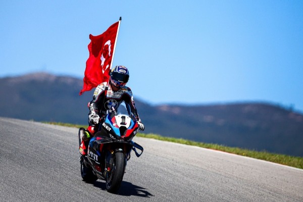 Son dünya şampiyonu Razgatlıoğlu, podyum için Çekya’da piste çıkacak