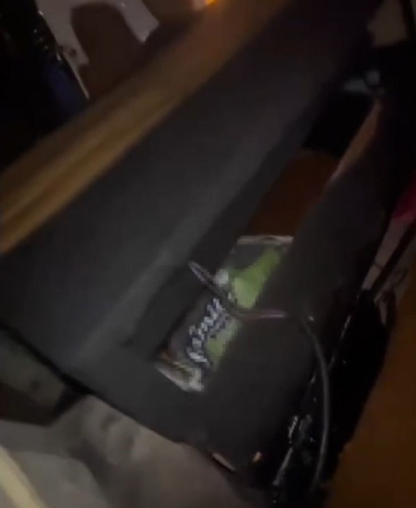 Eyüpsultan'da aracın gizli bölmesinde uyuşturucu yakalandı