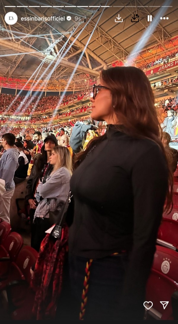 Yeni sevgilisiyle görüntülendi!