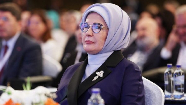 Emine Erdoğan'dan 19 Mayıs mesajı