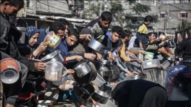 Açlık nedeniyle 300 milyon kişi ölüm riski altında