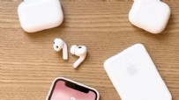 Apple, kamera donanımlı AirPods'u 2026'da piyasaya sürecek