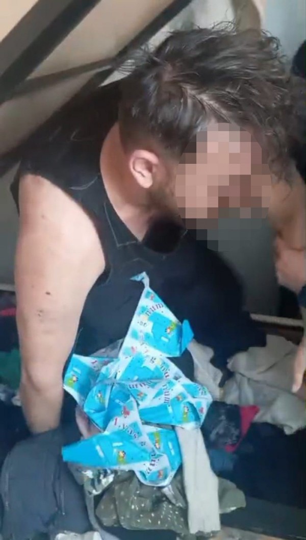 Bartın'da hapis cezasıyla aranan şüpheli, bazanın içinde saklanırken yakalandı