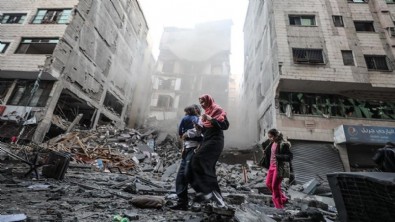 Gazze'de bir günlük bebek öldürüldü