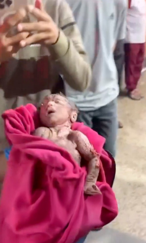 Gazze'de bir günlük bebek öldürüldü