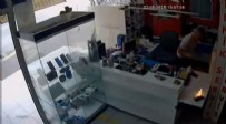 Adana'da sıcaktan ısınan telefon patladı Haberi
