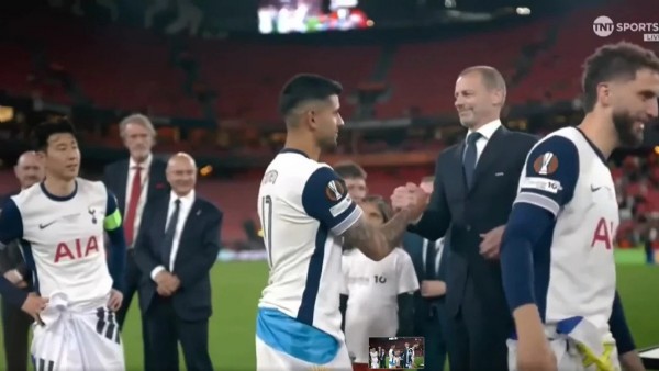 UEFA'da madalya krizi! 3 oyuncuya madalya çıkmadı