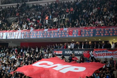 CHP'de kritik gün! Genel merkezi 'kurultay korkusu' sardı: Rüşvet iddiaları damga vurmuştu