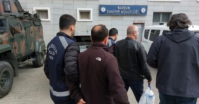 FETÖ’nün bir paravan şirketi daha patladı! Kral Döner isimli iş yerine operasyon