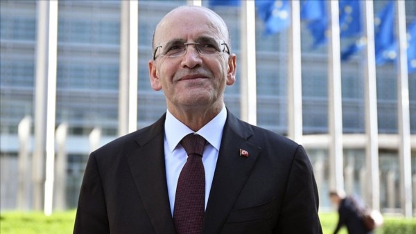 Mehmet Şimşek'ten müjde: Türkiye ekonomisi büyüyor