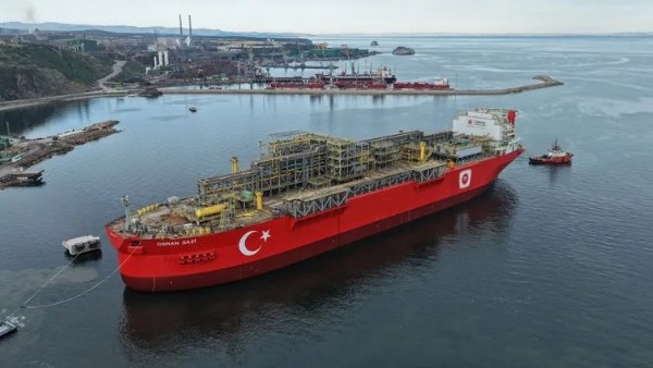 Enerjide yeni bir dönem başlıyor! Yüzer platform Osman Gazi tüm ihtişamıyla yarın Boğaz’dan geçecek